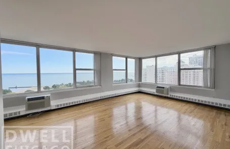 1 Bedroom Edgewater Apartment