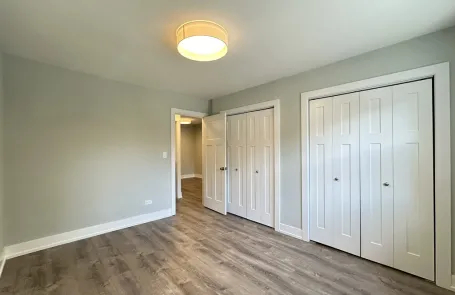 1 Bedroom Lakeview Apartment