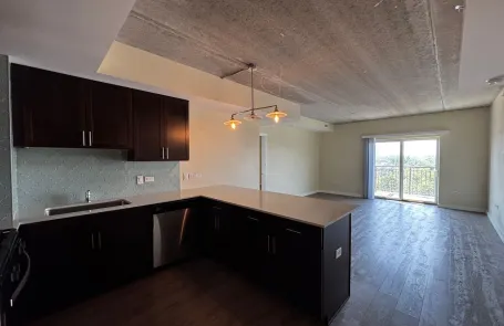 2 Bedroom Rogers Park Apartment
