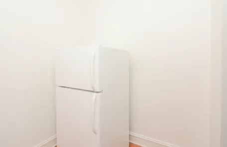 Studio Ravenswood Apartment