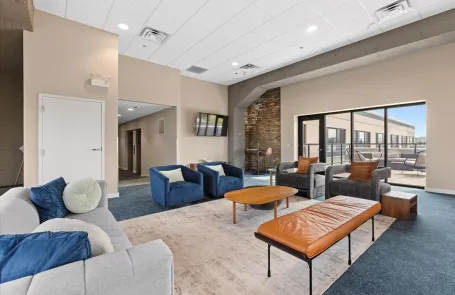 2 Bedroom Ravenswood Apartment
