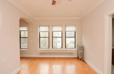 Studio Ravenswood Apartment