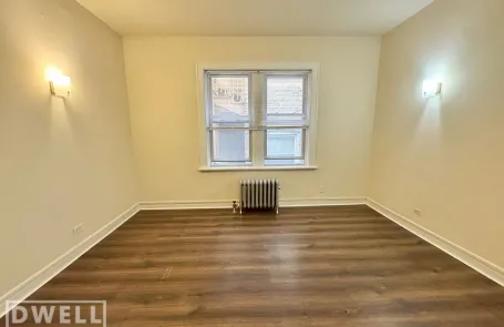 Studio Rogers Park Apartment