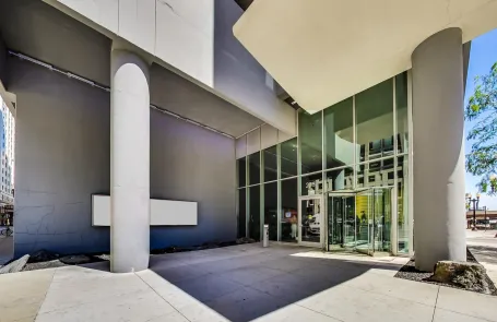 2 Bedroom Chicago Loop Apartment
