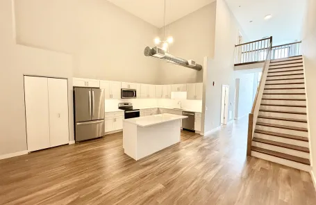 2 Bedroom Ravenswood Apartment