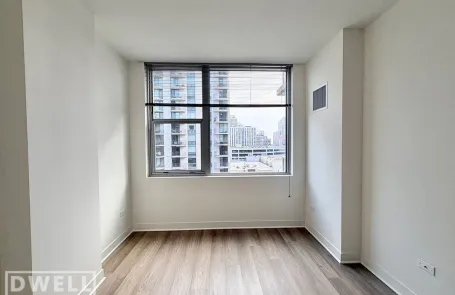 1 Bedroom Old Town Apartment