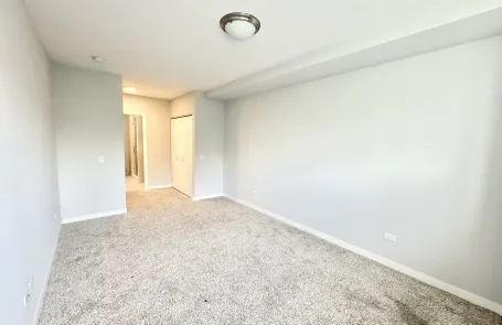 2 Bedroom Ravenswood Apartment