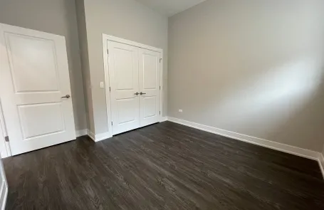 1 Bedroom Rogers Park Apartment