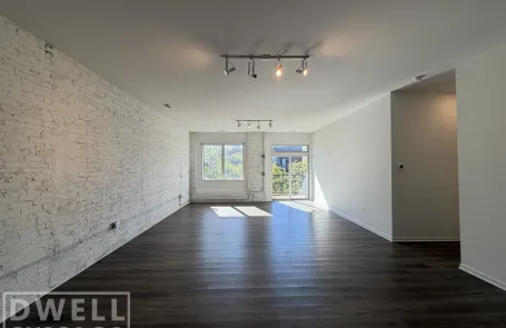 3 Bedroom Bronzeville Apartment