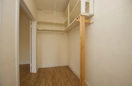 Studio Ravenswood Apartment