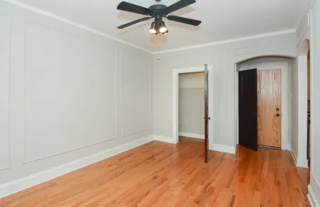 Studio Ravenswood Apartment