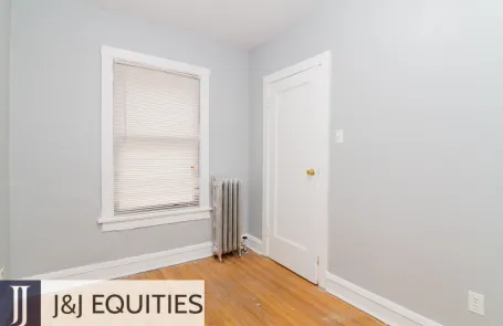 1 Bedroom Sheridan Park Apartment