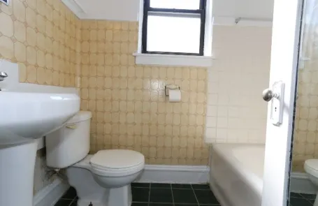 Studio Ravenswood Apartment