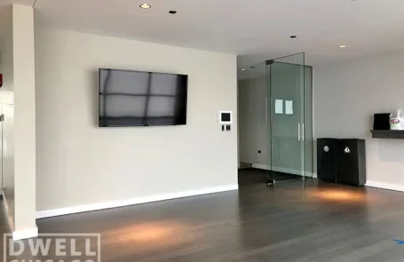 2 Bedroom Lincoln Park Apartment