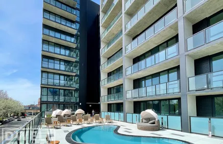 2 Bedroom West Loop Apartment