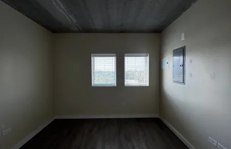 2 Bedroom Rogers Park Apartment