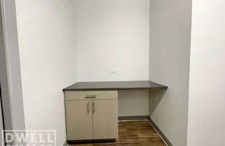 1 Bedroom Lakeview Apartment