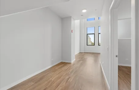 2 Bedroom Ravenswood Apartment