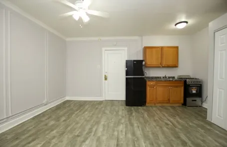 Studio Sheridan Park Apartment