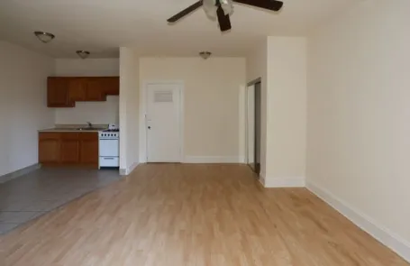 Studio Ravenswood Apartment