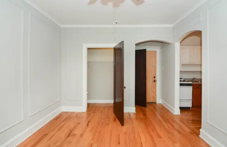 Studio Ravenswood Apartment
