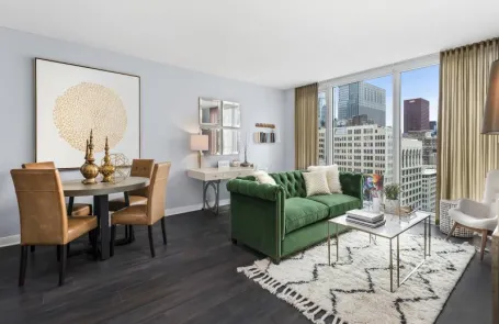 1 Bedroom Chicago Loop Apartment