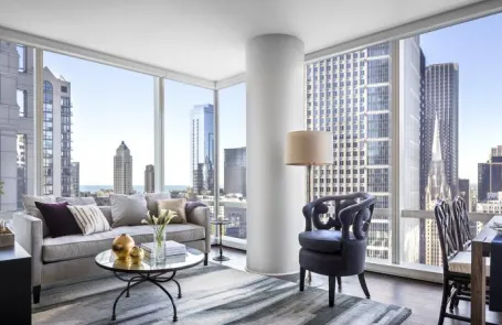 2 Bedroom Chicago Loop Apartment