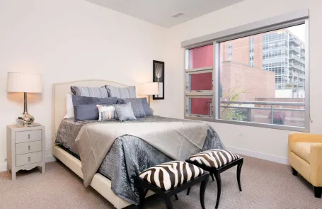 2 Bedroom West Loop Apartment