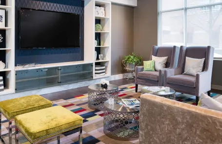 1 Bedroom West Loop Apartment