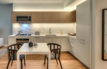 Studio West Loop Apartment