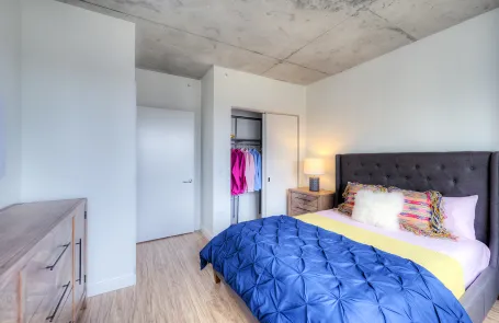 1 Bedroom West Loop Apartment