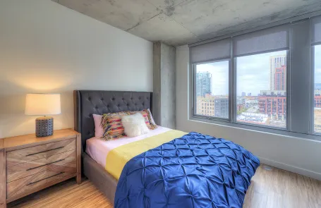 1 Bedroom West Loop Apartment