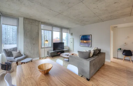 2 Bedroom West Loop Apartment