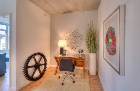 1 Bedroom West Loop Apartment