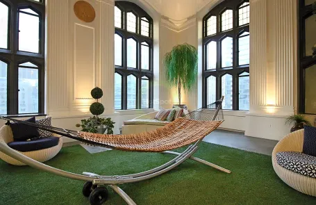 2 Bedroom Chicago Loop Apartment