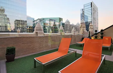 2 Bedroom Chicago Loop Apartment