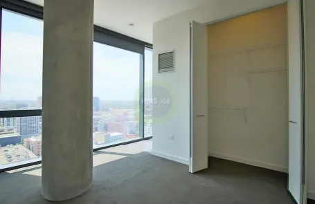1 Bedroom West Loop Apartment