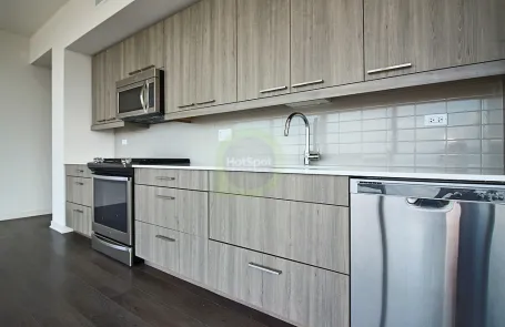 1 Bedroom West Loop Apartment