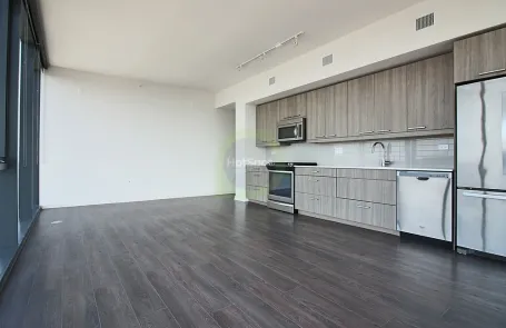 1 Bedroom West Loop Apartment