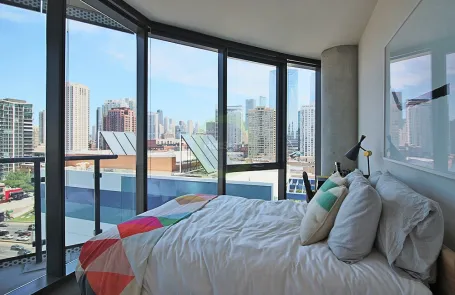 2 Bedroom West Loop Apartment