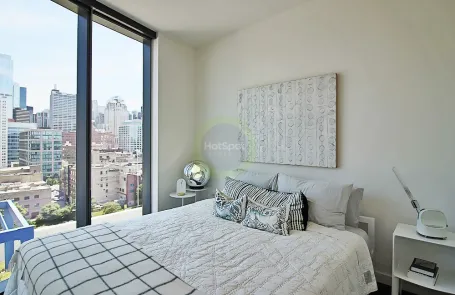 2 Bedroom West Loop Apartment