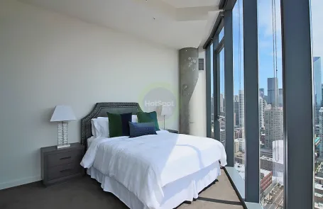 2 Bedroom West Loop Apartment