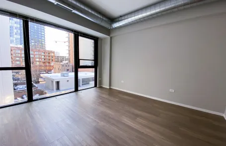 1 Bedroom Old Town Apartment
