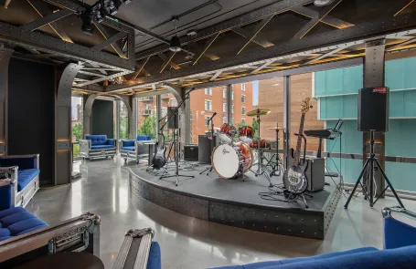 2 Bedroom River West Apartment