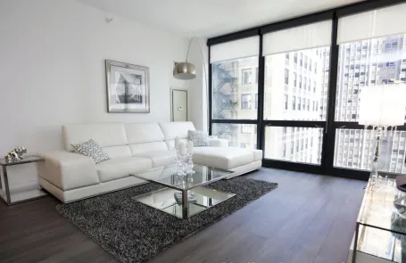 1 Bedroom Chicago Loop Apartment