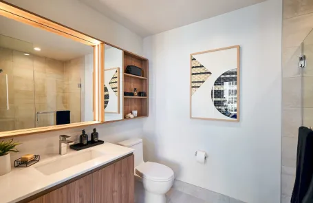 1 Bedroom Old Town Apartment