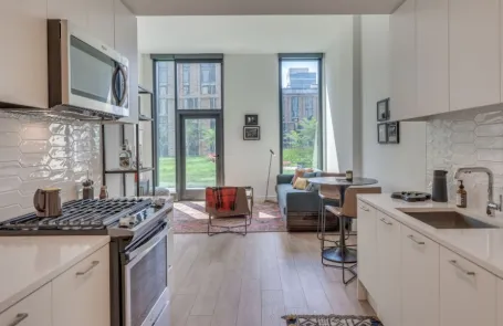 3 Bedroom West Loop Apartment