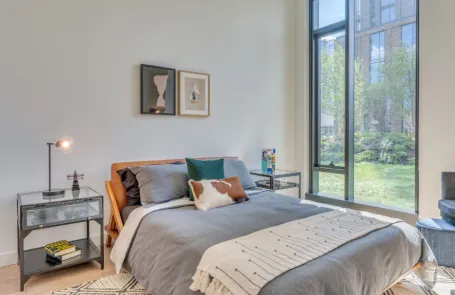 3 Bedroom West Loop Apartment