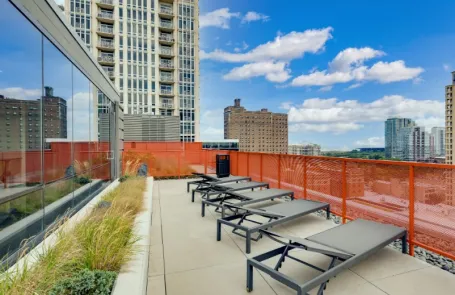 1 Bedroom South Loop Apartment