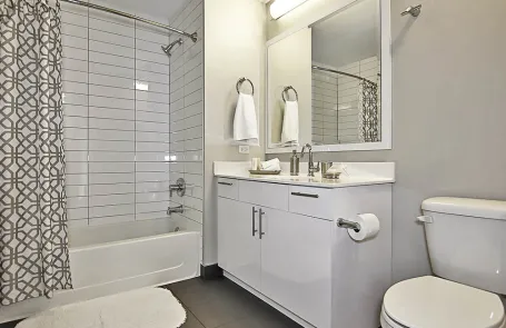 1 Bedroom Old Town Apartment